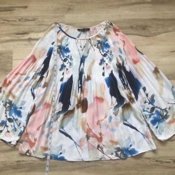 CHARLIE B Red and Pink Pleated Blouse - Picture 7 of 7